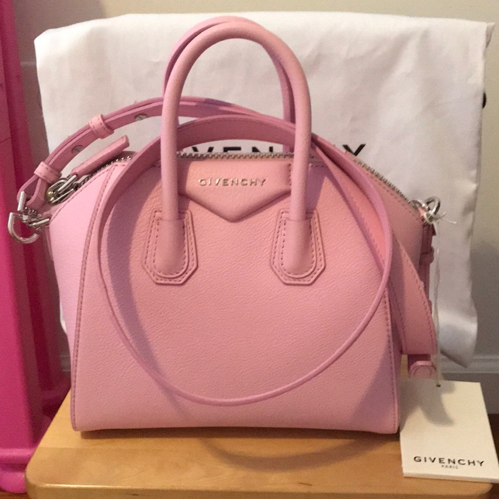 *SOLD*Givenchy Antigona Mini